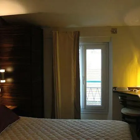 Le Mistral 3*