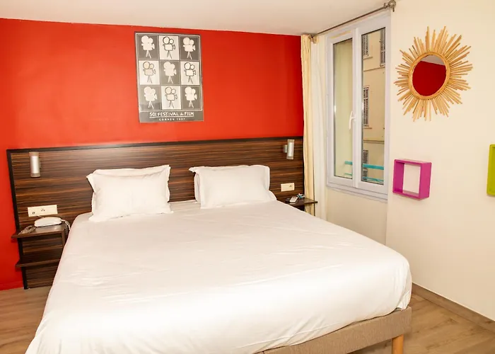 Le Mistral 3*