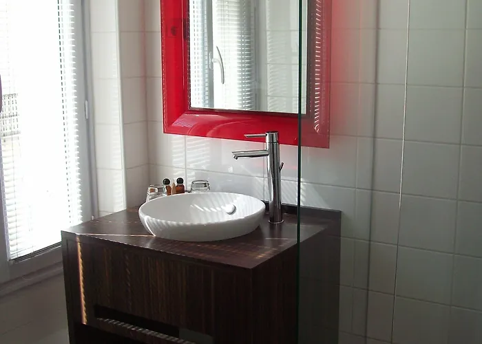 Le Mistral 3*