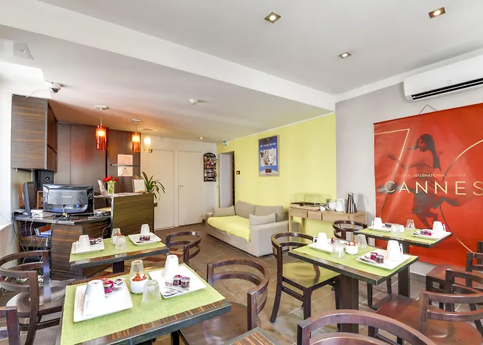 Le Mistral 3*