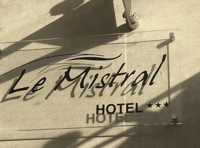 Le Mistral فندق