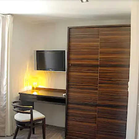 Hotel Le Mistral Cannes